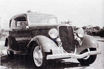 Bruce-schwartz-1933-ford-sedan.jpg