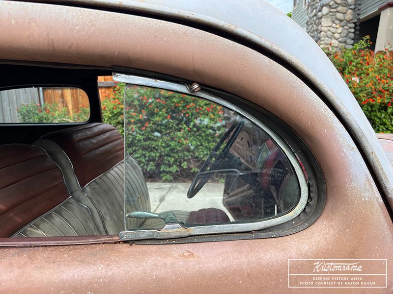 File:Erik-chaputa-1940-ford-custom17.jpg