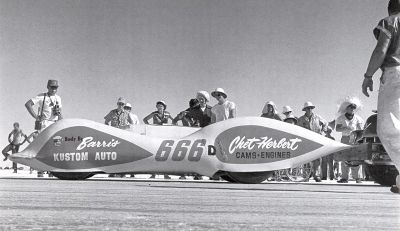 Chet-herbert-streamliner-5.jpg