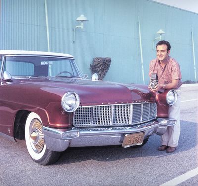 George-Barris-1956-Lincoln.jpg