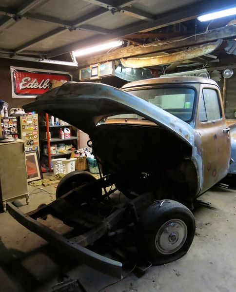 File:George-contaoi-olav-kvipt-1955-ford-26.jpg