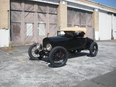 Clayton-paddison-1926-ford-model-t-roadster12.jpg