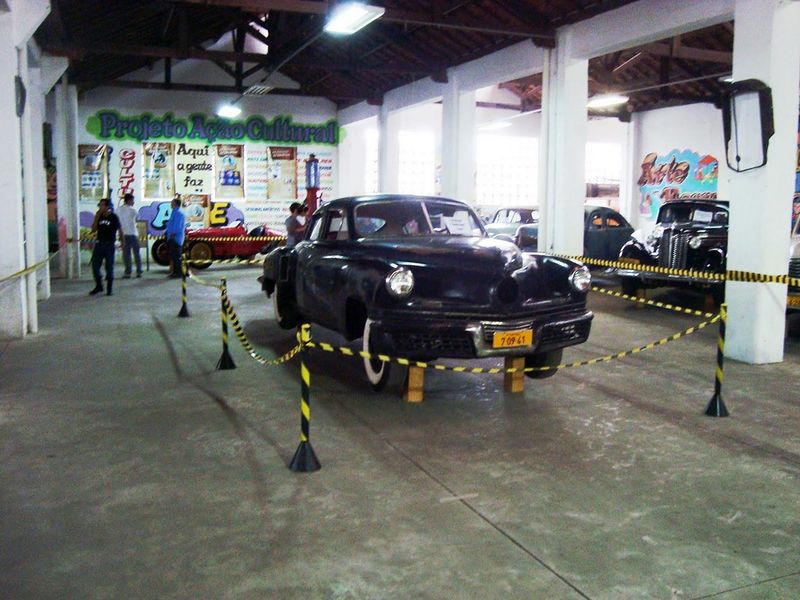 File:Tucker-1035-1.jpg