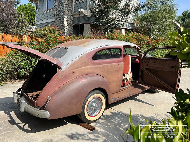 File:Erik-chaputa-1940-ford-custom5.jpg