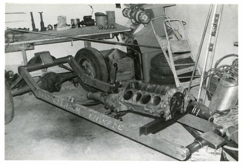 File:Pelle-Widholm T-bucket (1).jpg