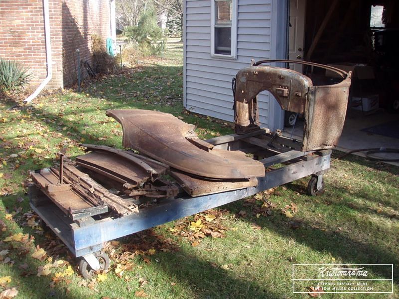 File:Tom-miller-1932-ford.jpg